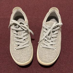 Allbirds Wool Pipers grey with white sole. Size 10. Like new